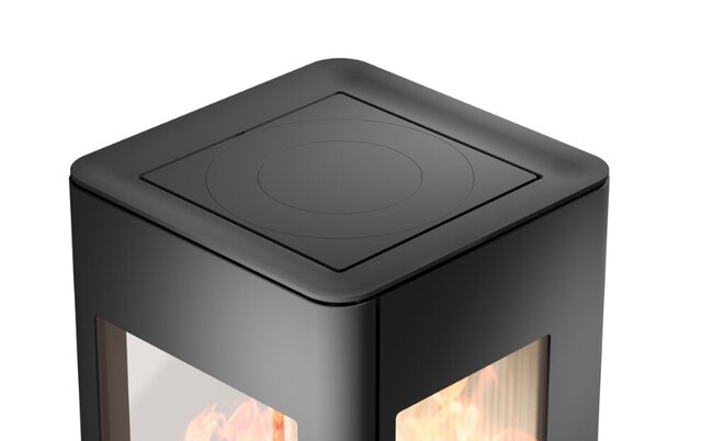 Nordpeis Kaminofen YoU Wall mit Hitzeschutz helle Thermotte