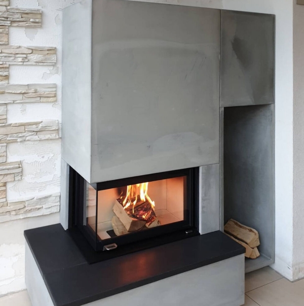 Kaminbausatz Nordpeis Monaco A Bench links dunkle Thermotte