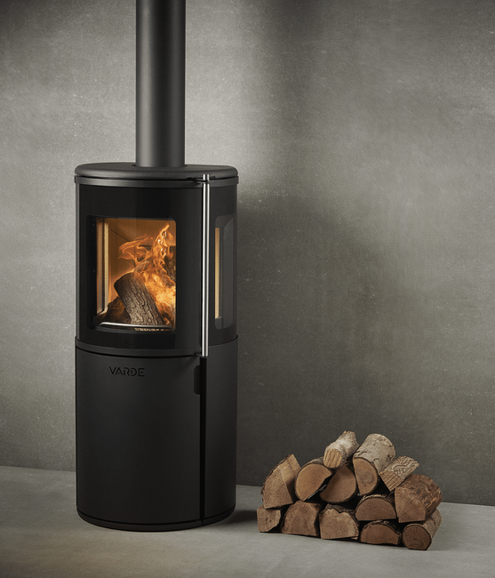 Kaminofen Varde Nordic 9 Air, schwarz mit Seitenglas