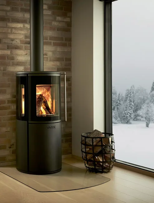 Kaminofen Varde Nordic 9 Air, schwarz mit Seitenglas